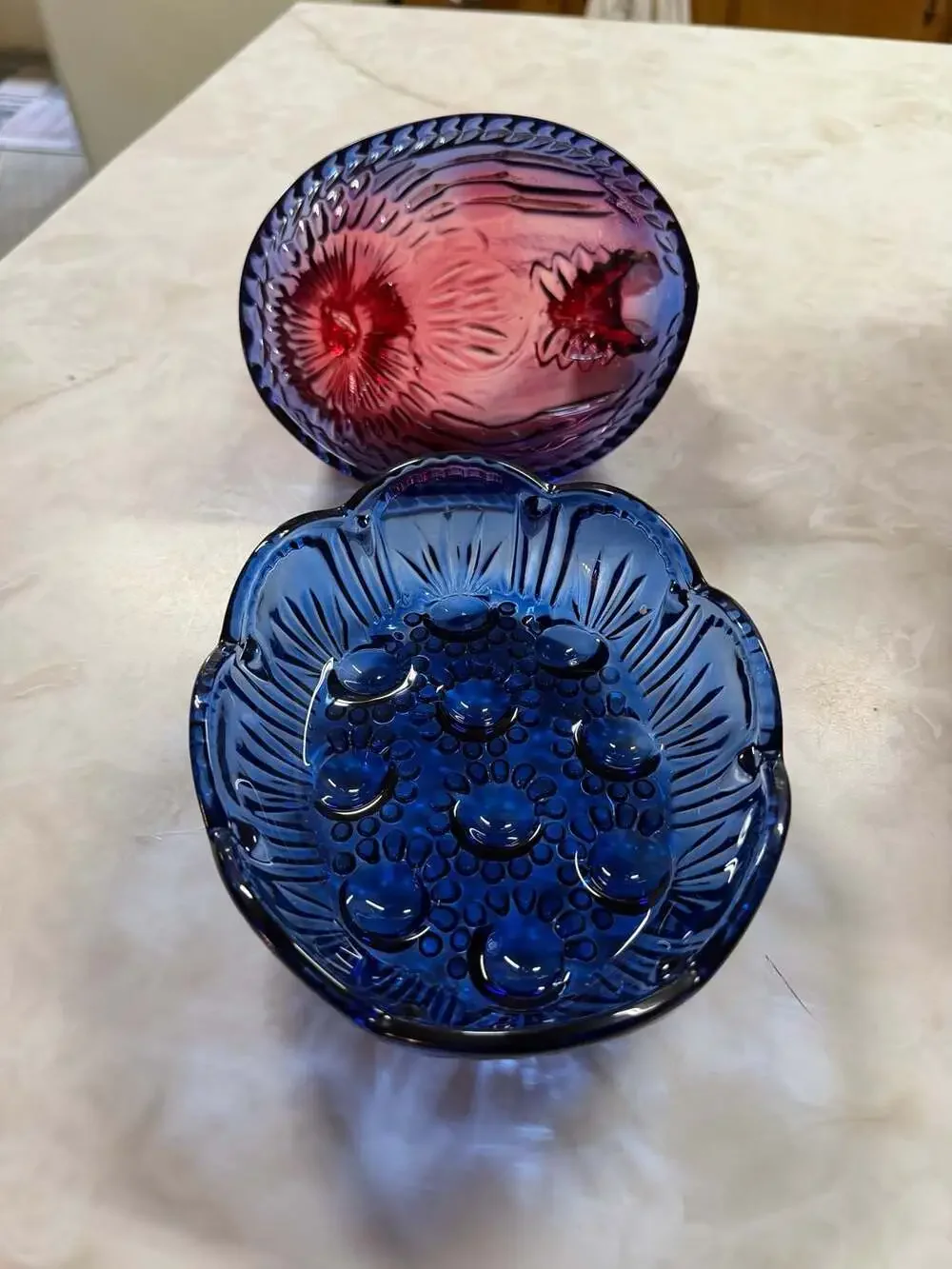 The Royal Magnolia Purple Pressed Glass Hen on a Nest Covered Dish July 4th Edit